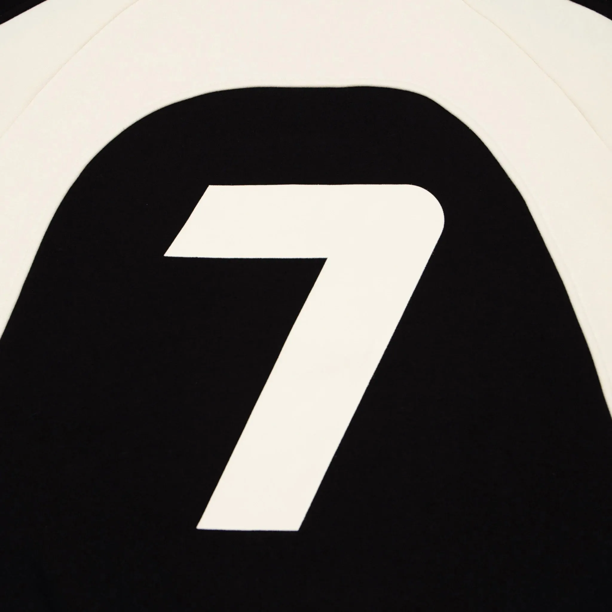 7TH SWEATER - BLACK