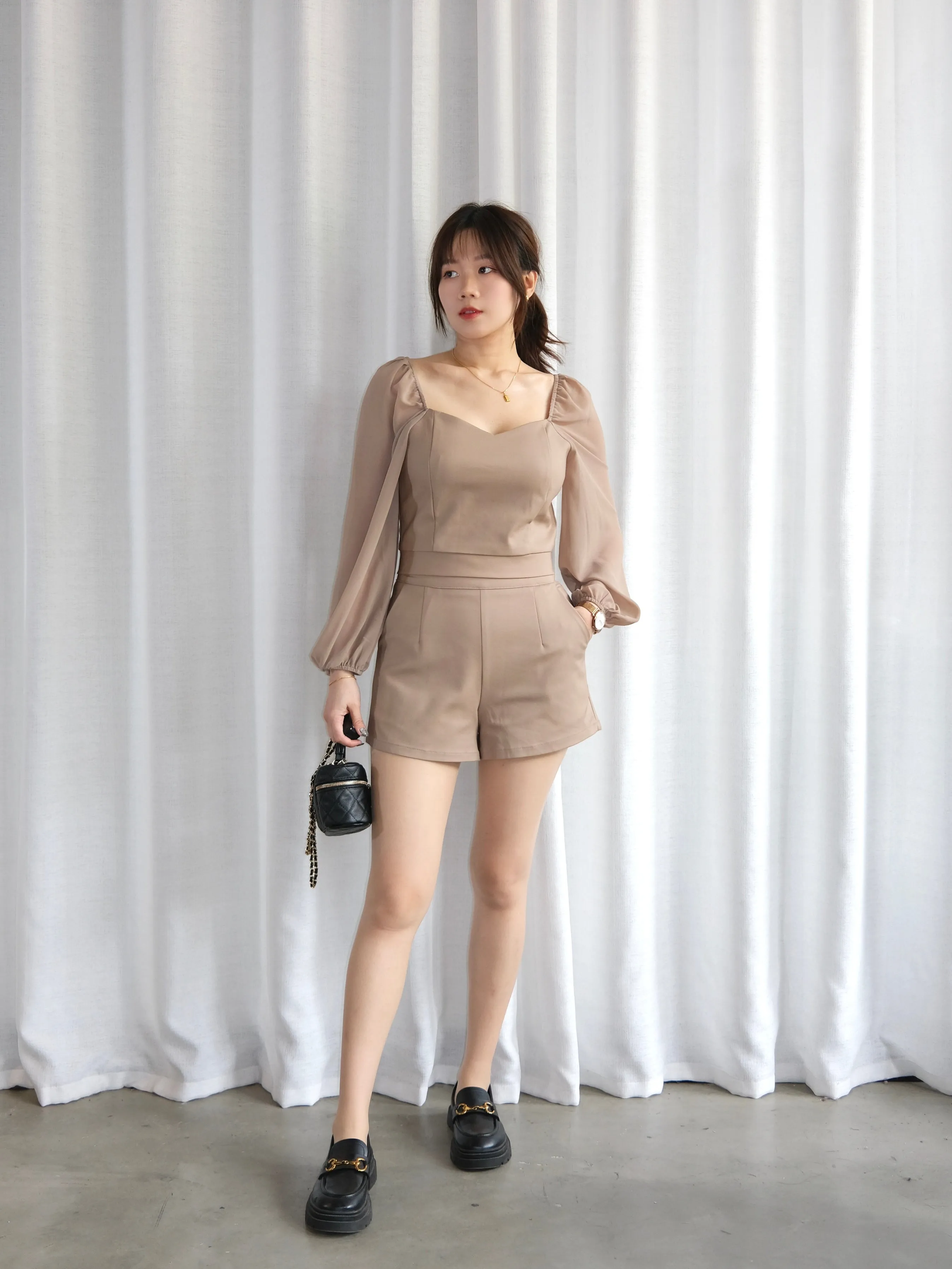 ACEWIN V-Shape High Waist Shorts (Size S-XL) 501759