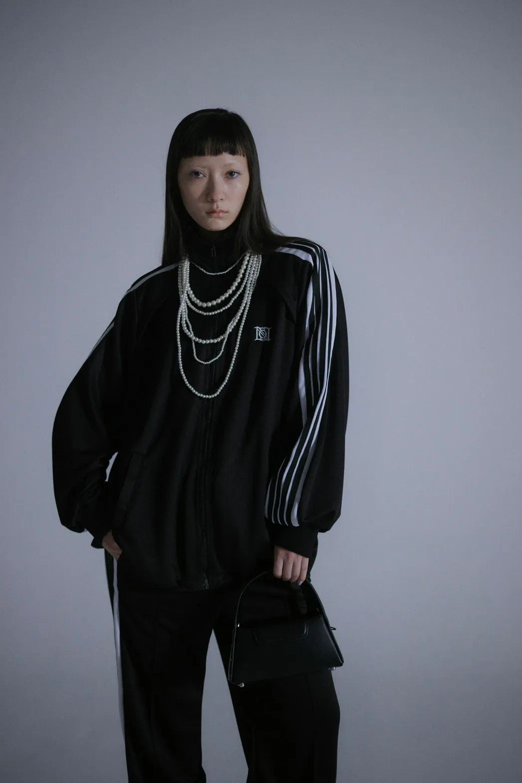 Angled Shape Track Jacket(Black)