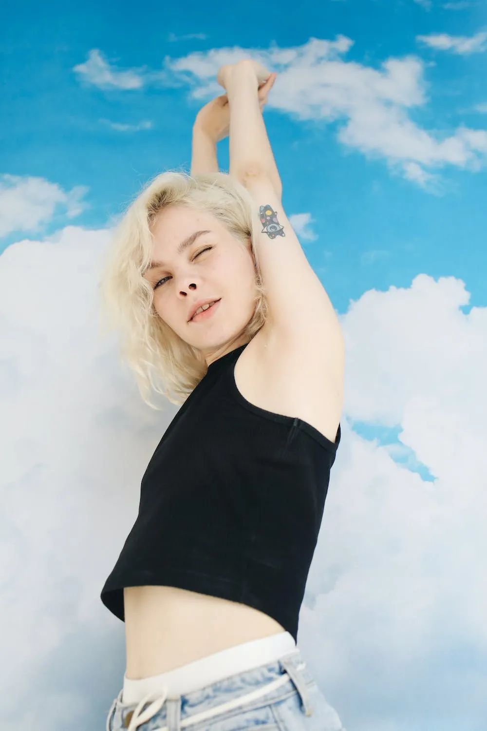 Basic Short Sleeve Scoop Neck Crop Top