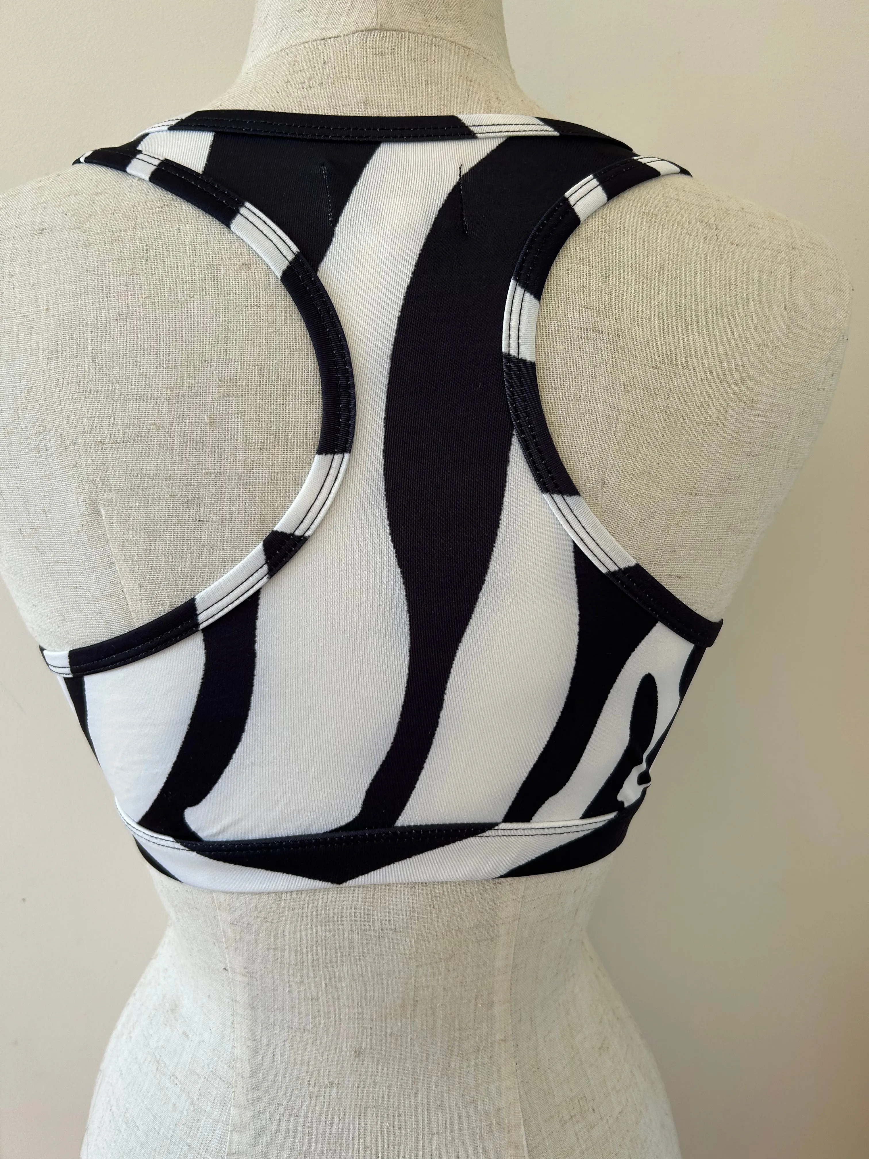 Cropped racer back top zebra