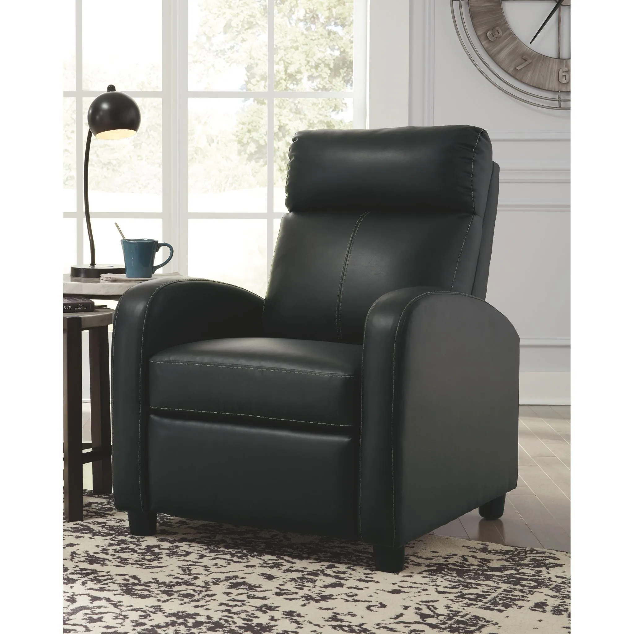 Declo Low Leg Recliner