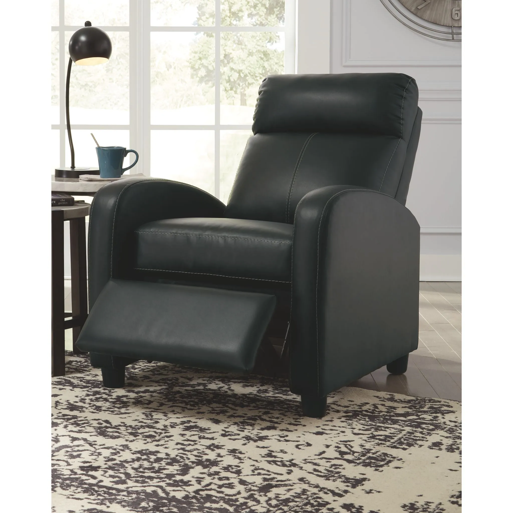 Declo Low Leg Recliner