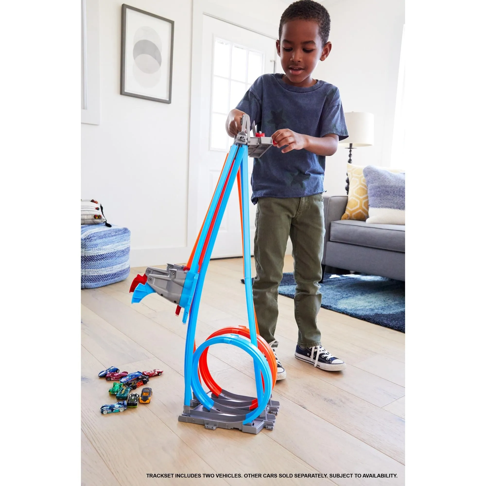 Hot Wheels Double Loop Dash Drag Racing Playset