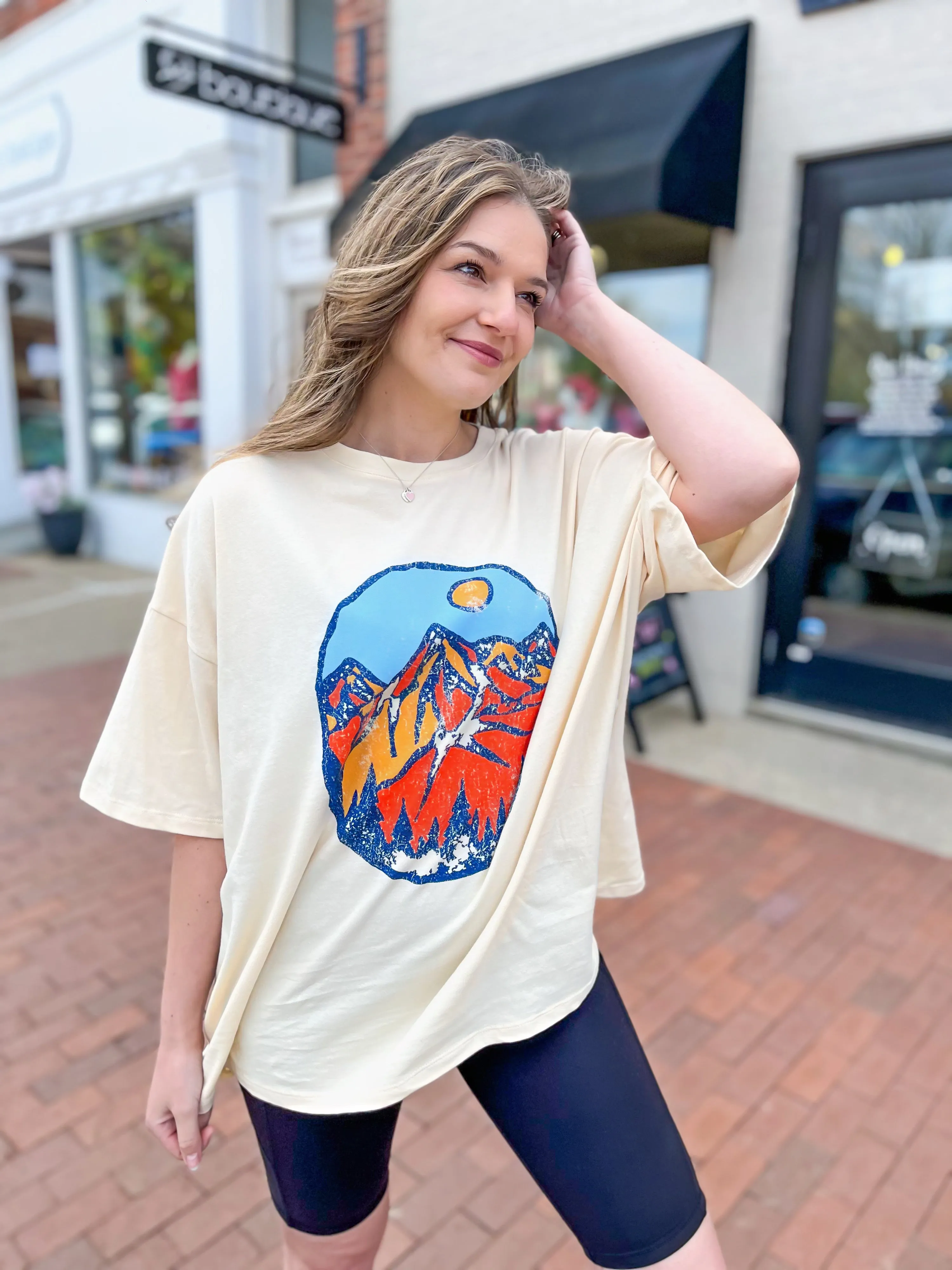 Oversize Mountain Graphic Tee