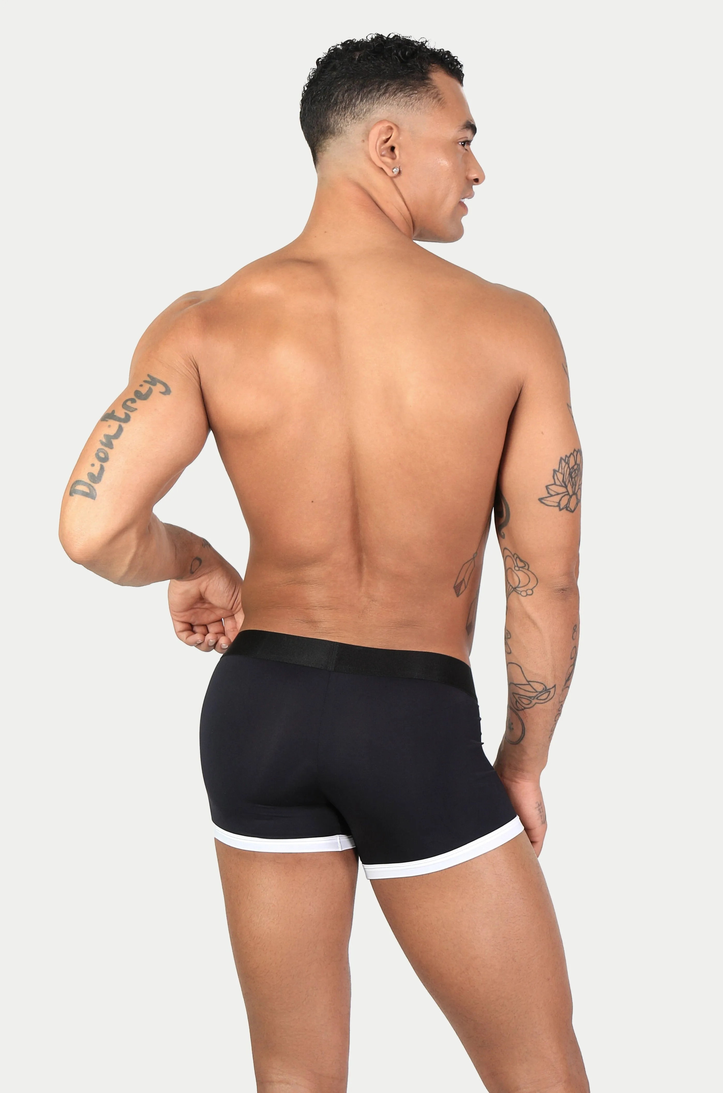 STANDOUT Trunks - Black